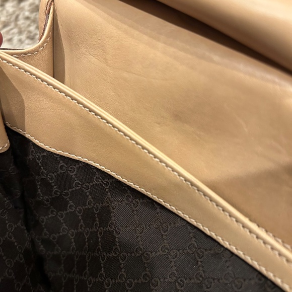 Vintage Gucci Tan Leather Shoulder Bag + Matching Wallet Set - Picture 9 of 16